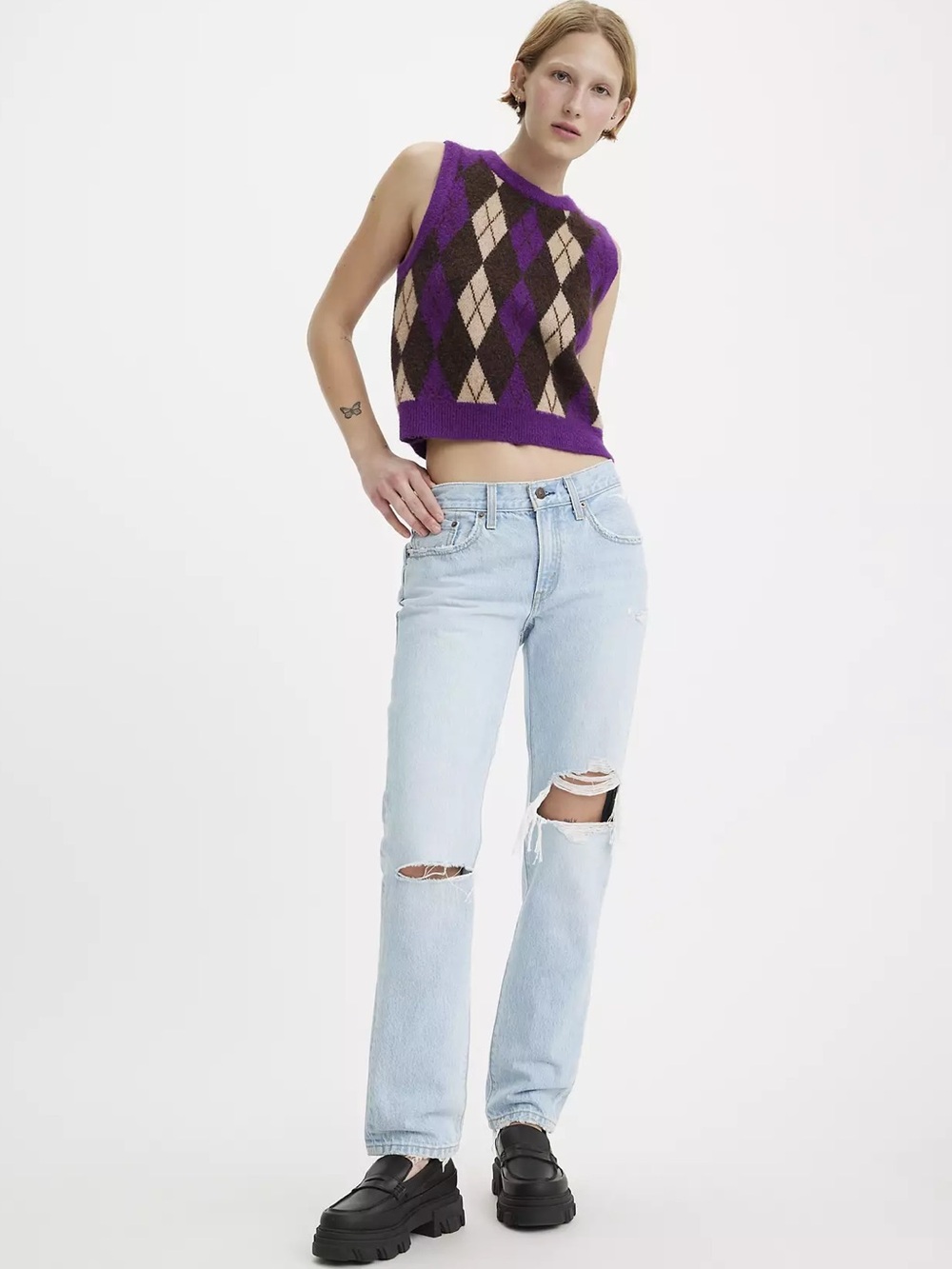 Like NEW Levi’s Middy Straight Distressed Jeans